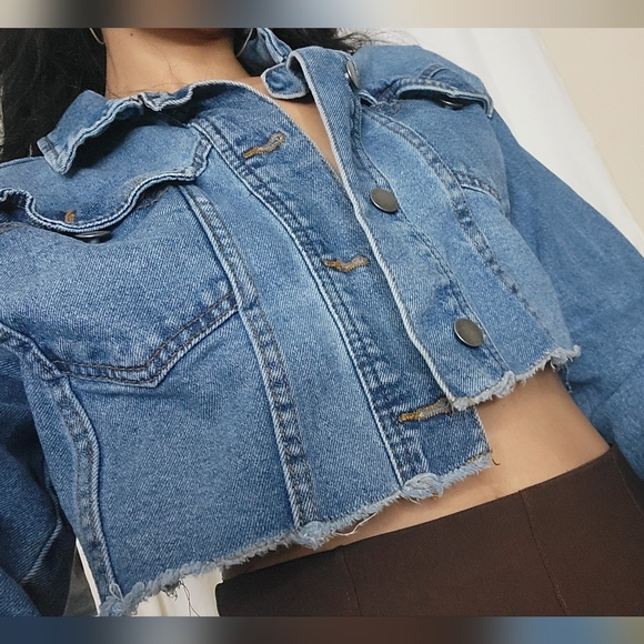 Wild fable cropped jean jacket - Picture 3 of 3